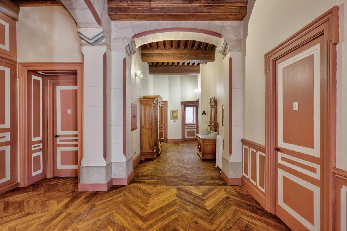 Kasteliades, Chateau De Burnand Екстериор снимка