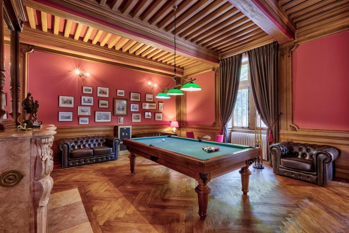Kasteliades, Chateau De Burnand Екстериор снимка